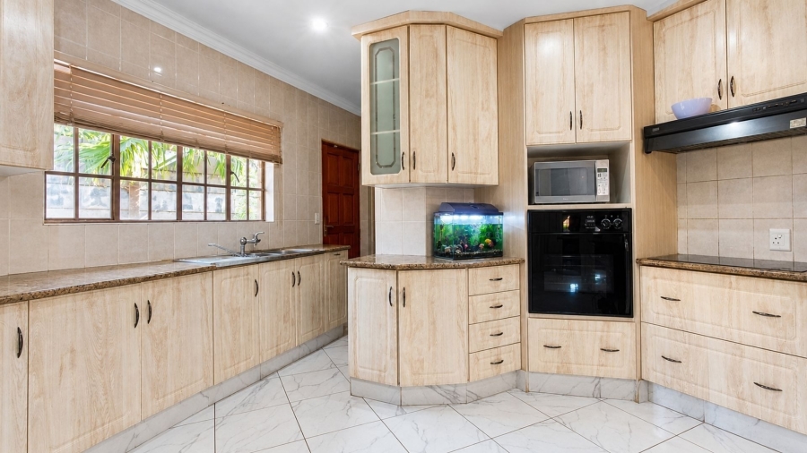 4 Bedroom Property for Sale in Safari Gardens North West